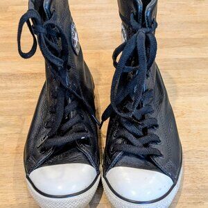 Converse Allstar Black Leather high tops - Size  7